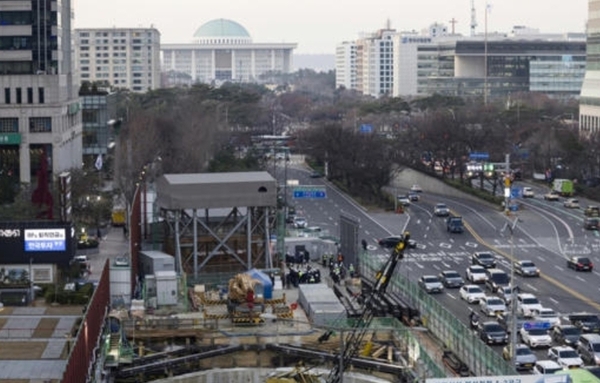 "하중 2.5배 축소 설계"…신안산선 터널 붕괴, 예견된 인재였다