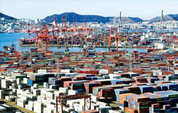 FTA 피해기업에 연 2 저금리 지원…구조개선까지 돕는다